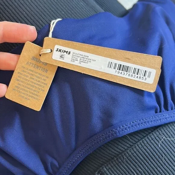 SKIMS Sculpting Swim Ruched Lined Wired Bikini Top in Midnight 3x - Picture 3 of 5